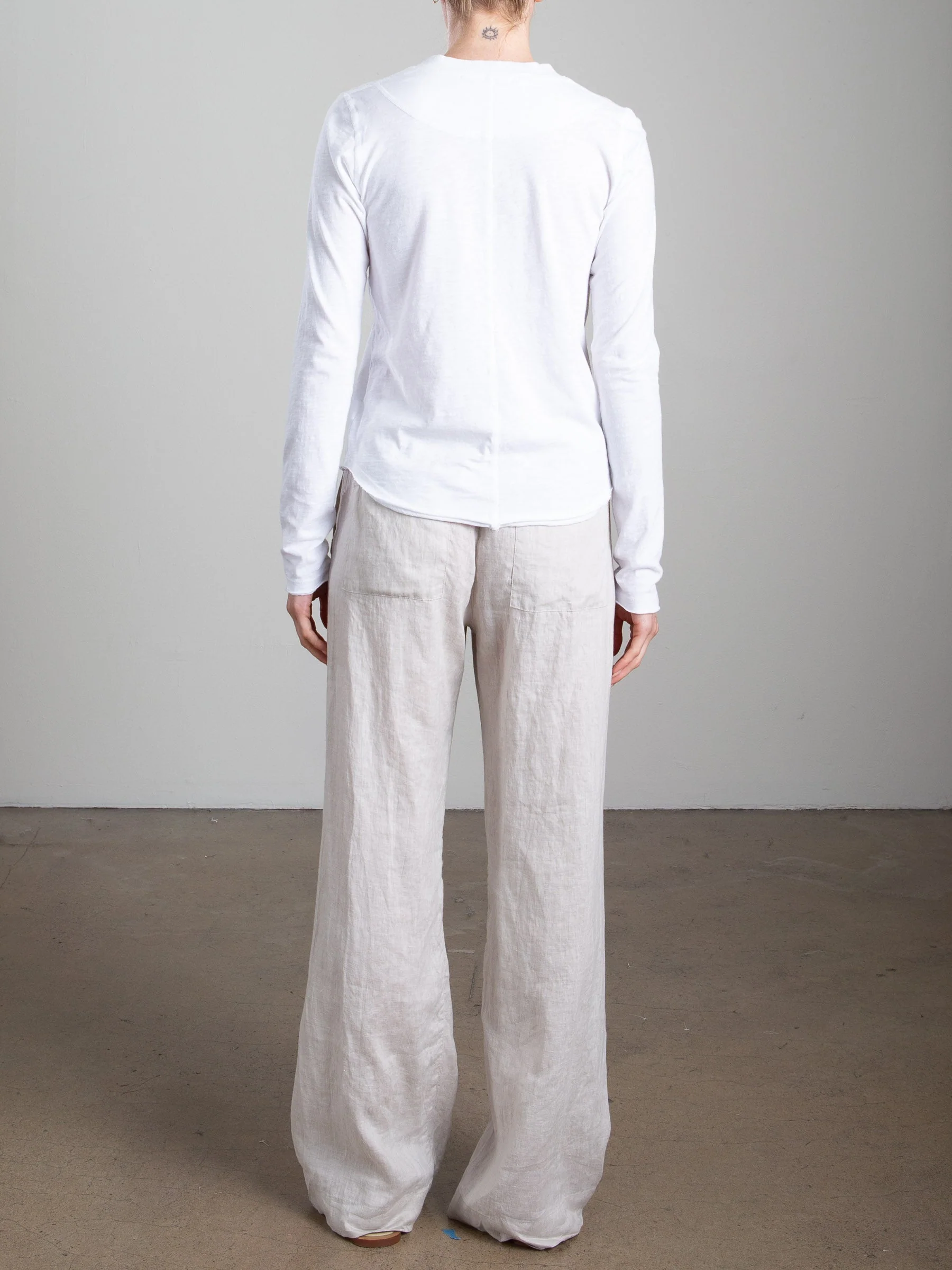 Casey Pant in French Linen - Cement - Image 4