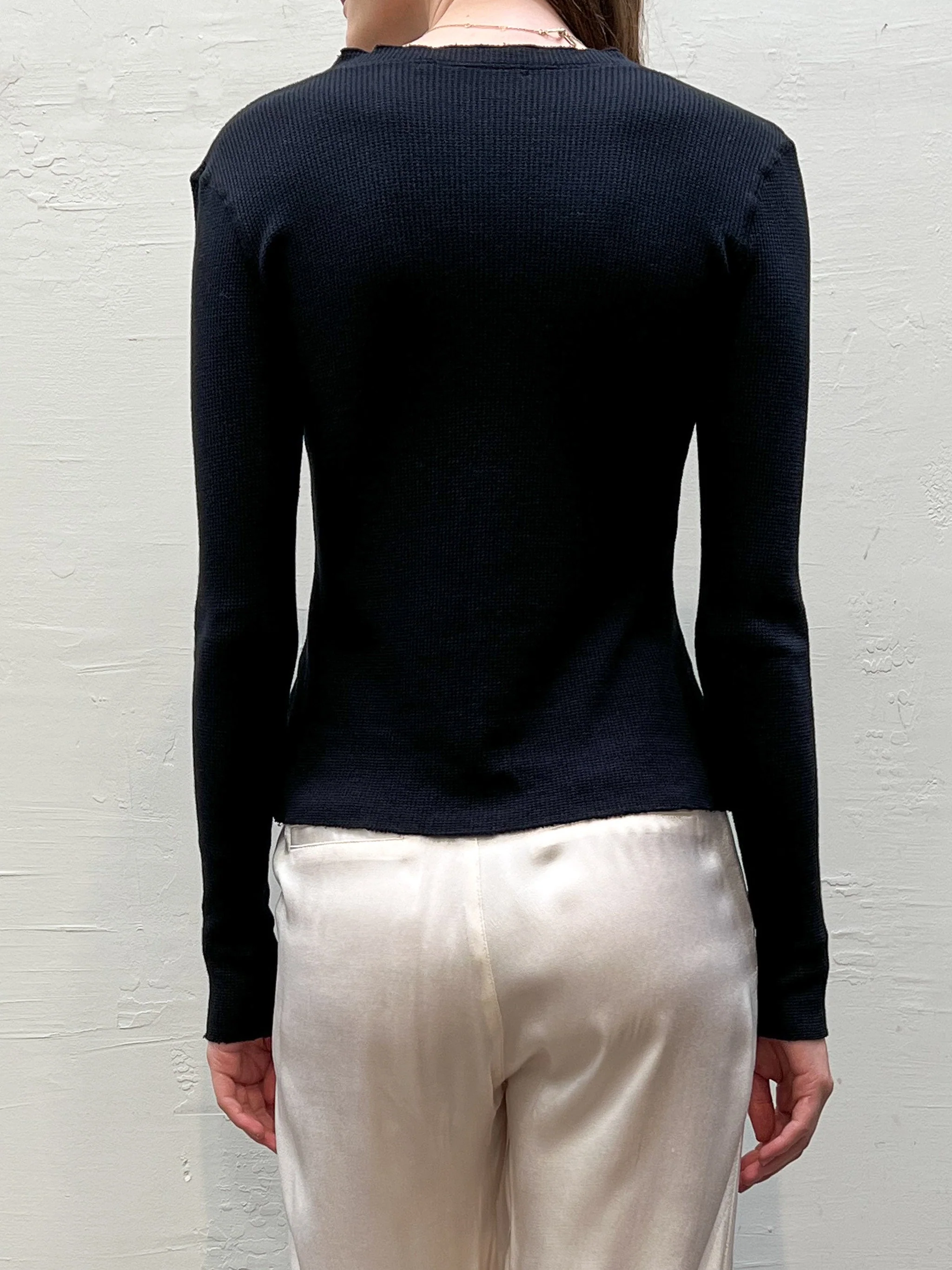 Jude Henley in Thermal - Black - Image 4