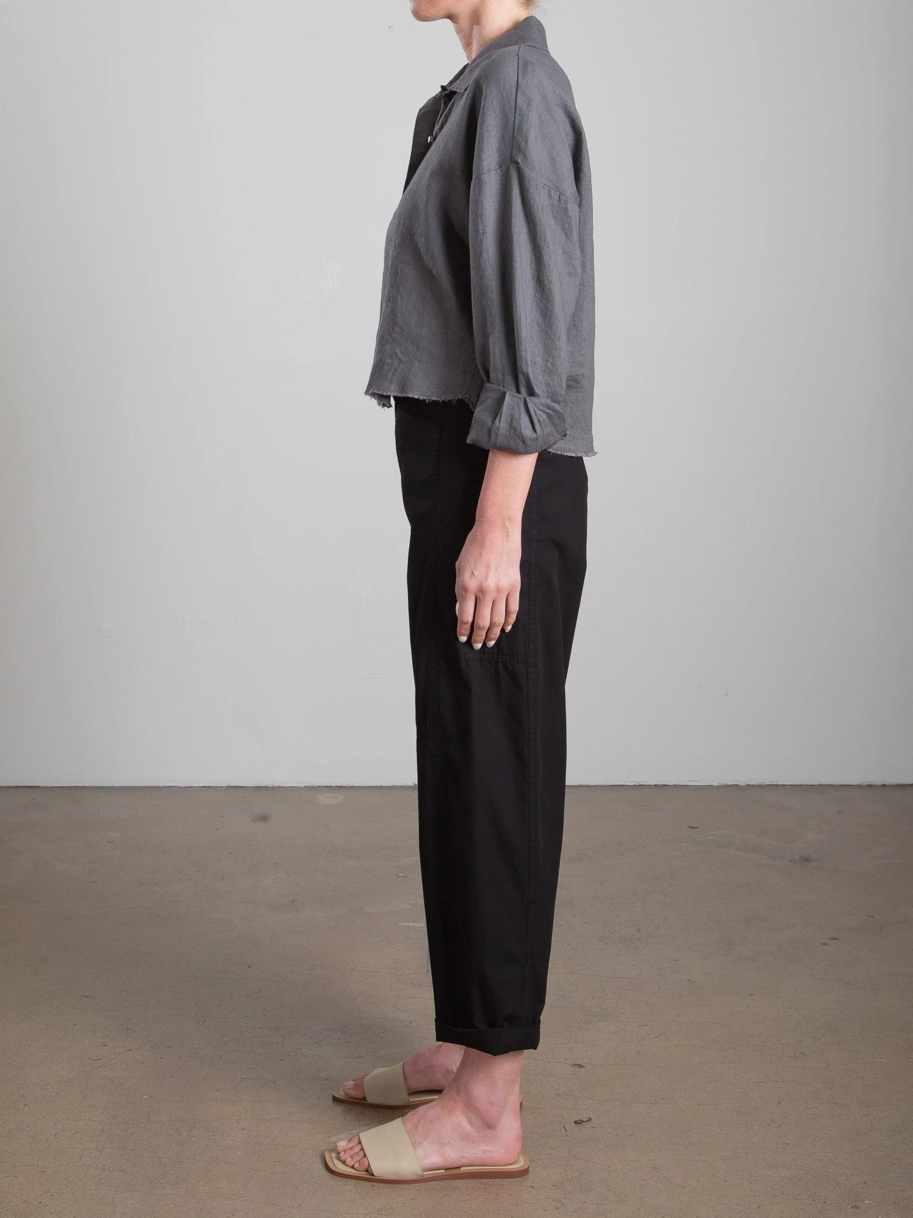 Torrance Pant in Paperweight Cotton - Black - Image 3