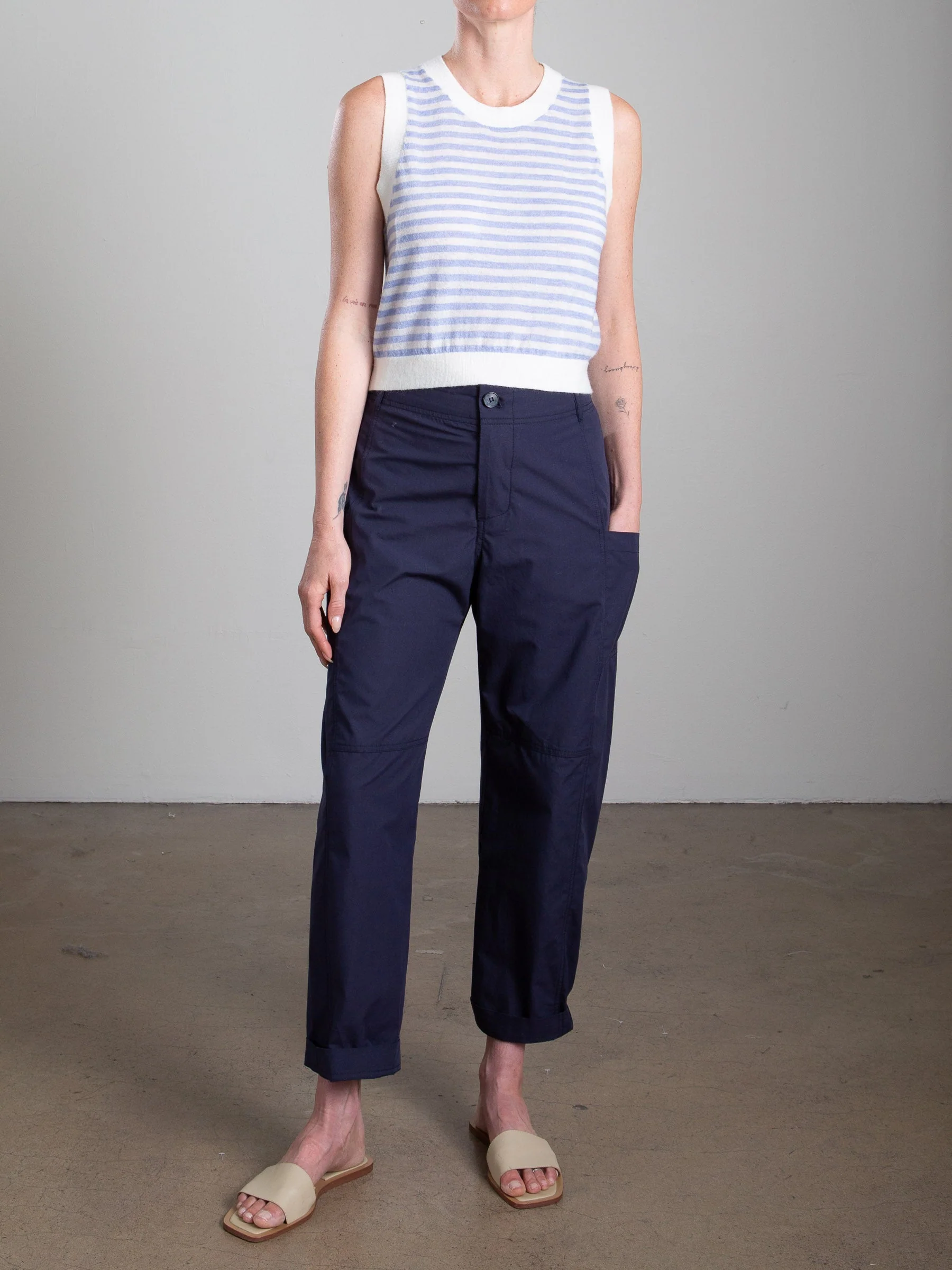 Torrance Pant in Paperweight Cotton - Midnight - Image 3